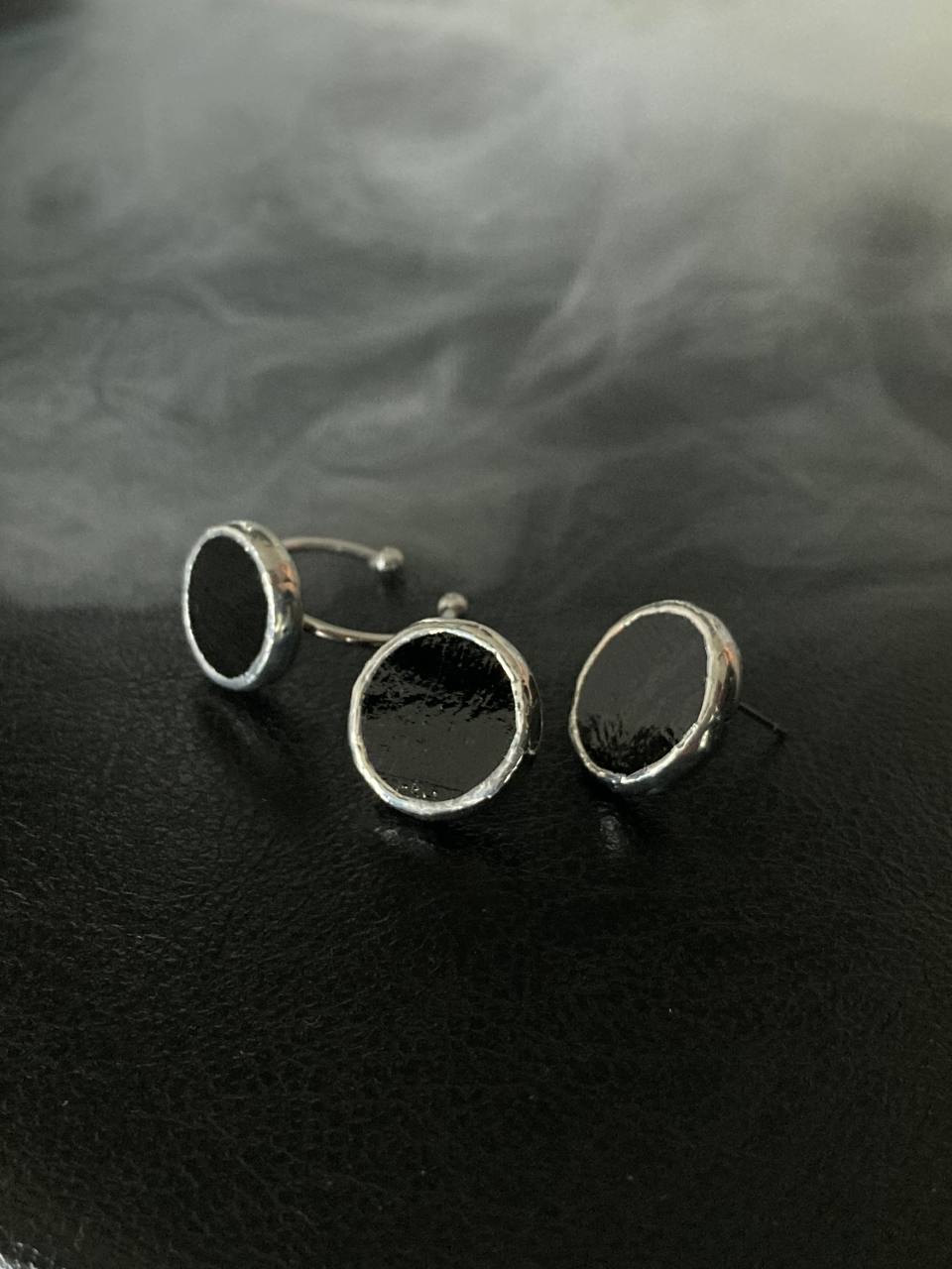 Black Stained Glass earrings, 18 mm, Round Circle stud earrings